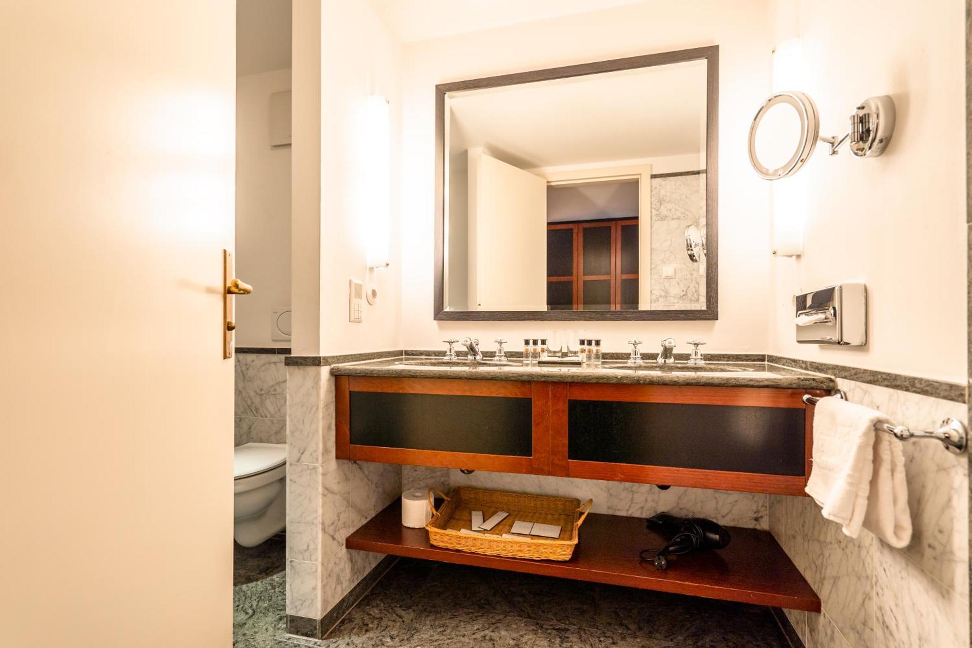Hotel-Restaurant Erbprinz Ettlingen Εξωτερικό φωτογραφία